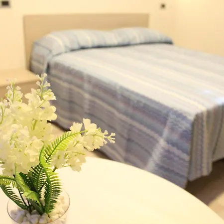 Ristorante La Collina ホテル 2*