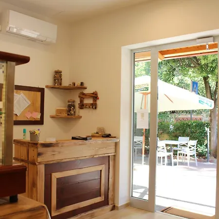 ホテル Ristorante La Collina イーモラ